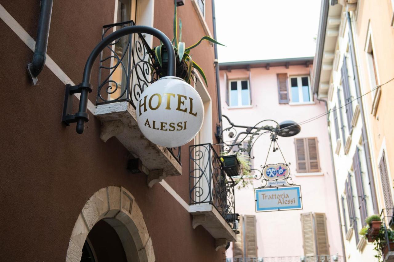 Alessi Hotel Trattoria Desenzano del Garda Exteriör bild